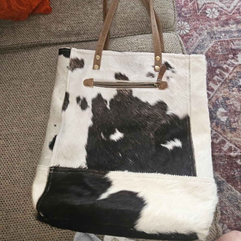 Myra Cowhide tote